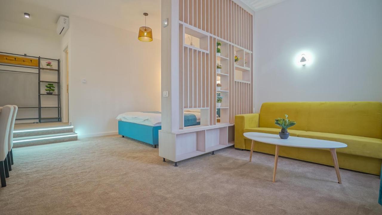 Zoom Rooms Μπρασόβ Εξωτερικό φωτογραφία
