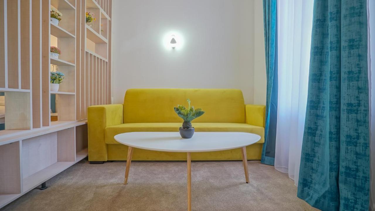 Zoom Rooms Μπρασόβ Εξωτερικό φωτογραφία